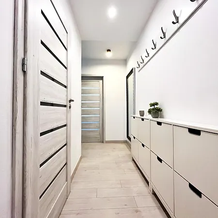 Apartmán Walk To Park, Modern 2bd Kitchen! Balcony, Parking